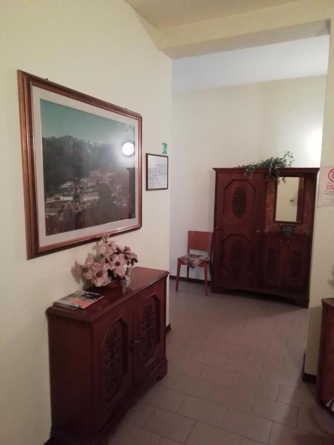 Bar Nuovo Mondo Mussolino Екстер'єр фото